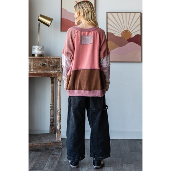 Oli & Hali Raspberry Mixed Fabric Washed Oversized Pullover - Picture 7 of 8
